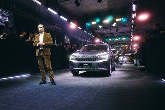 Краят на една епоха, възходът на новото: Най-емоционалната автомобилна седмица в България от години