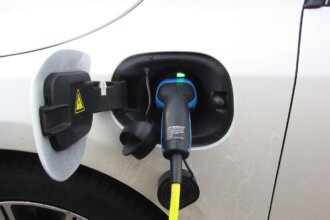 Plug-in хибридите: Българският залог за надеждност, за който никой не ви предупреди